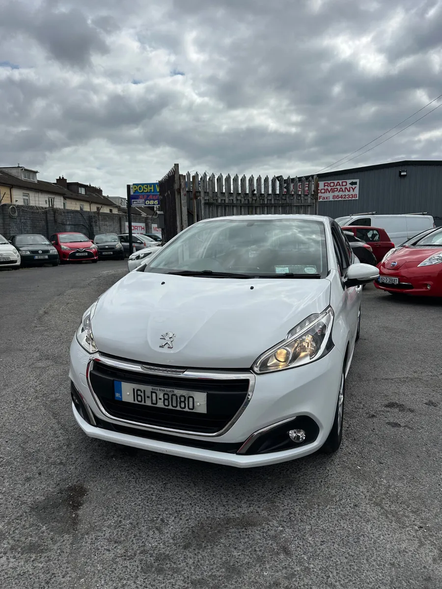 Peugeot 208 1.0 Petrol NCT TAX LOW KMS - Image 4