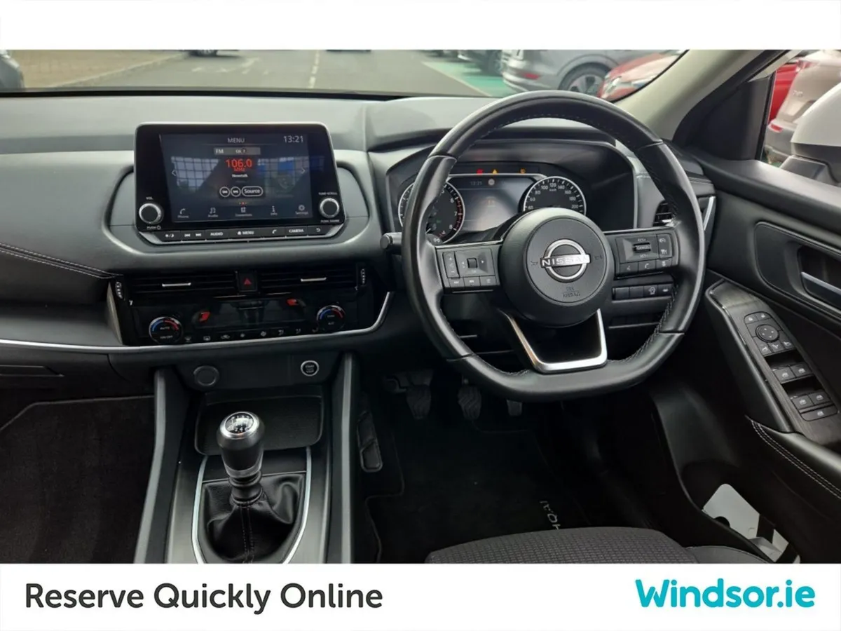 Nissan QASHQAI 1.3 SV VAN 2 Seater Commercial - Image 4