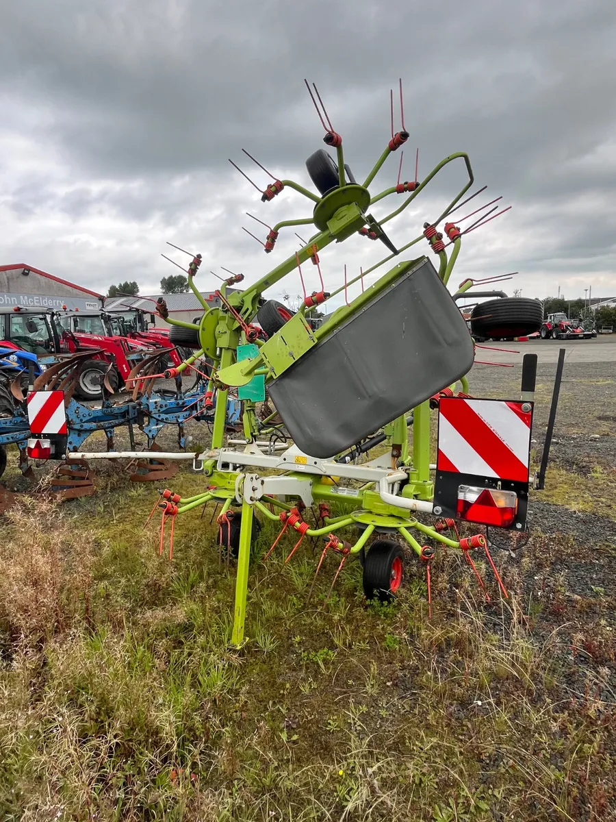 Claas Volto 800 Tedder - Image 3