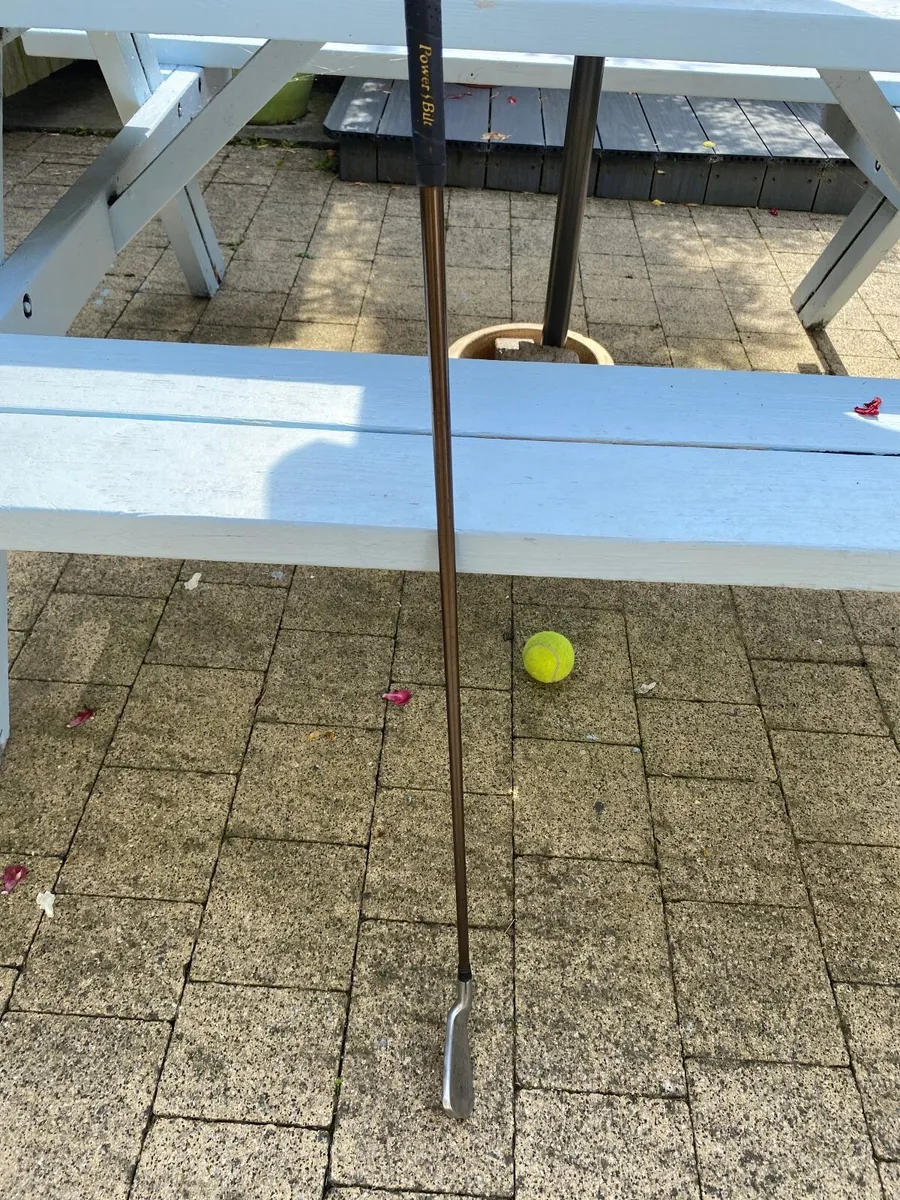 Golf club - Image 1