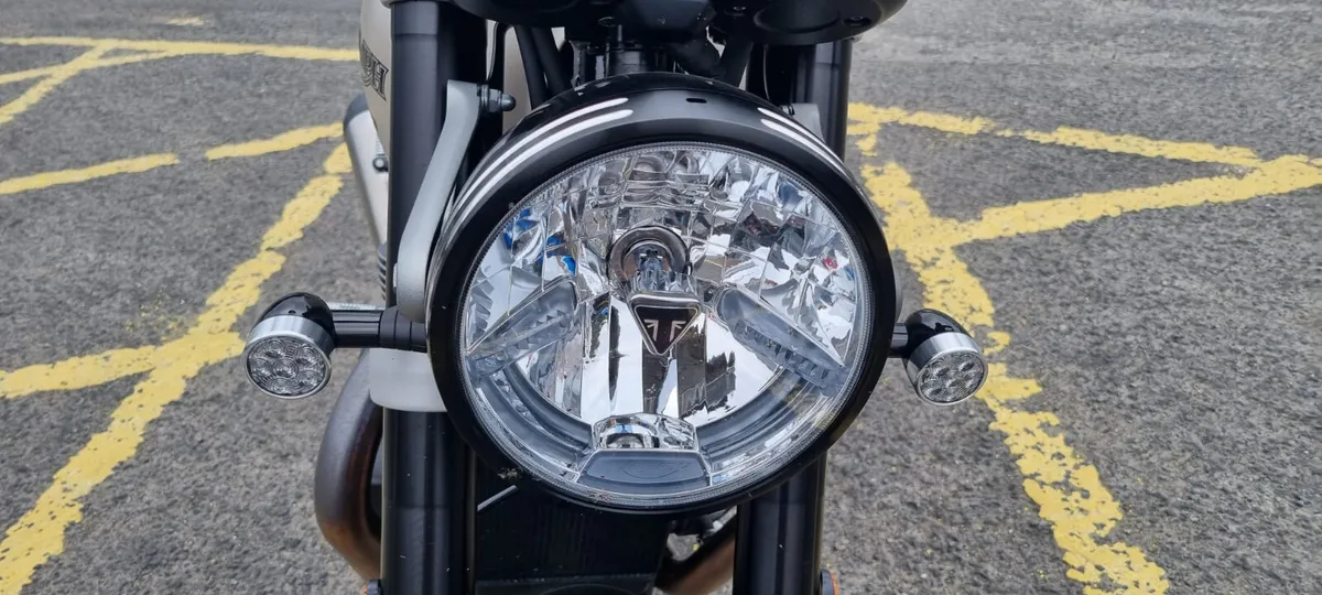 Triumph Speed Twin 1200 - Image 3