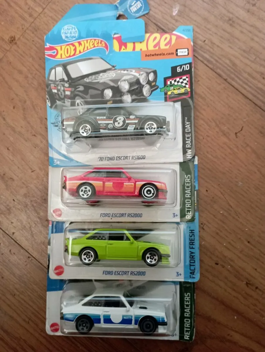 HOT WHEELS DIE-CAST FORD ESCORT'S MODELS CARS.. - Image 2