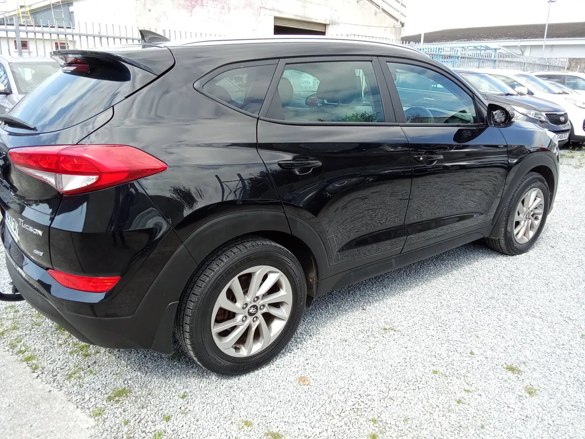 2016 Hyundai Tucson 2.0 crdi 4WD - Image 4