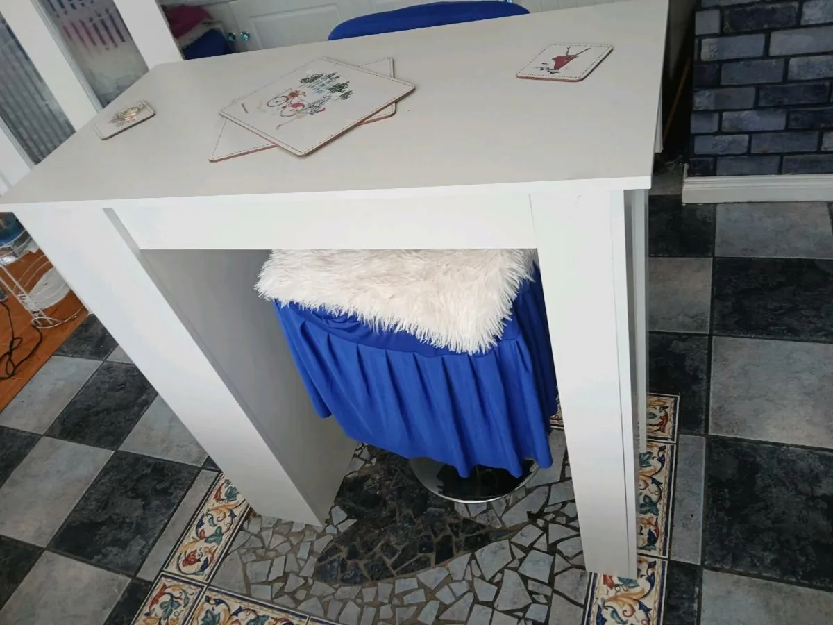 Brackfast  bar - Image 1