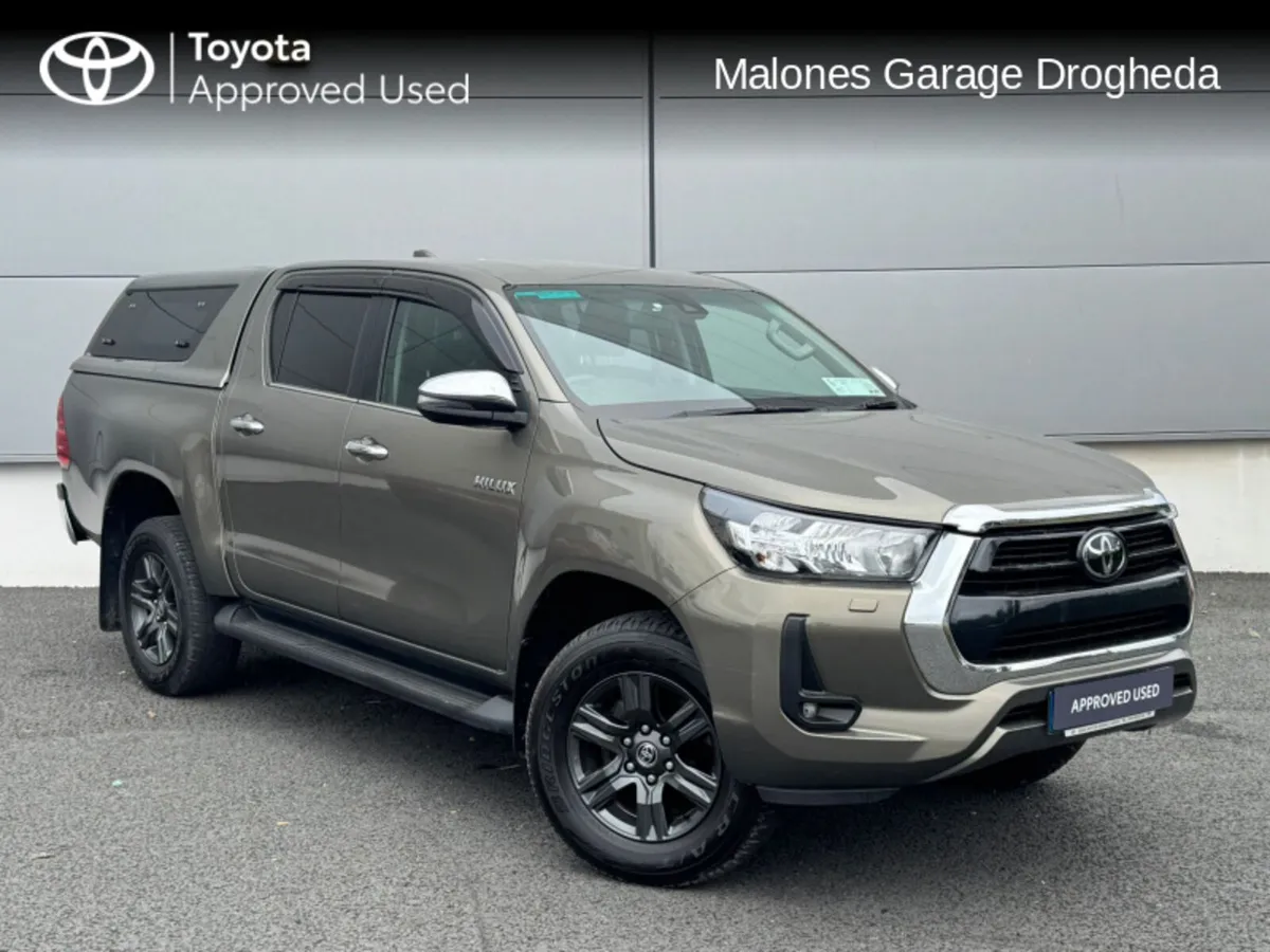 Toyota Hilux 2.8 SRD Double Cab *Hard Top Canopy* - Image 1