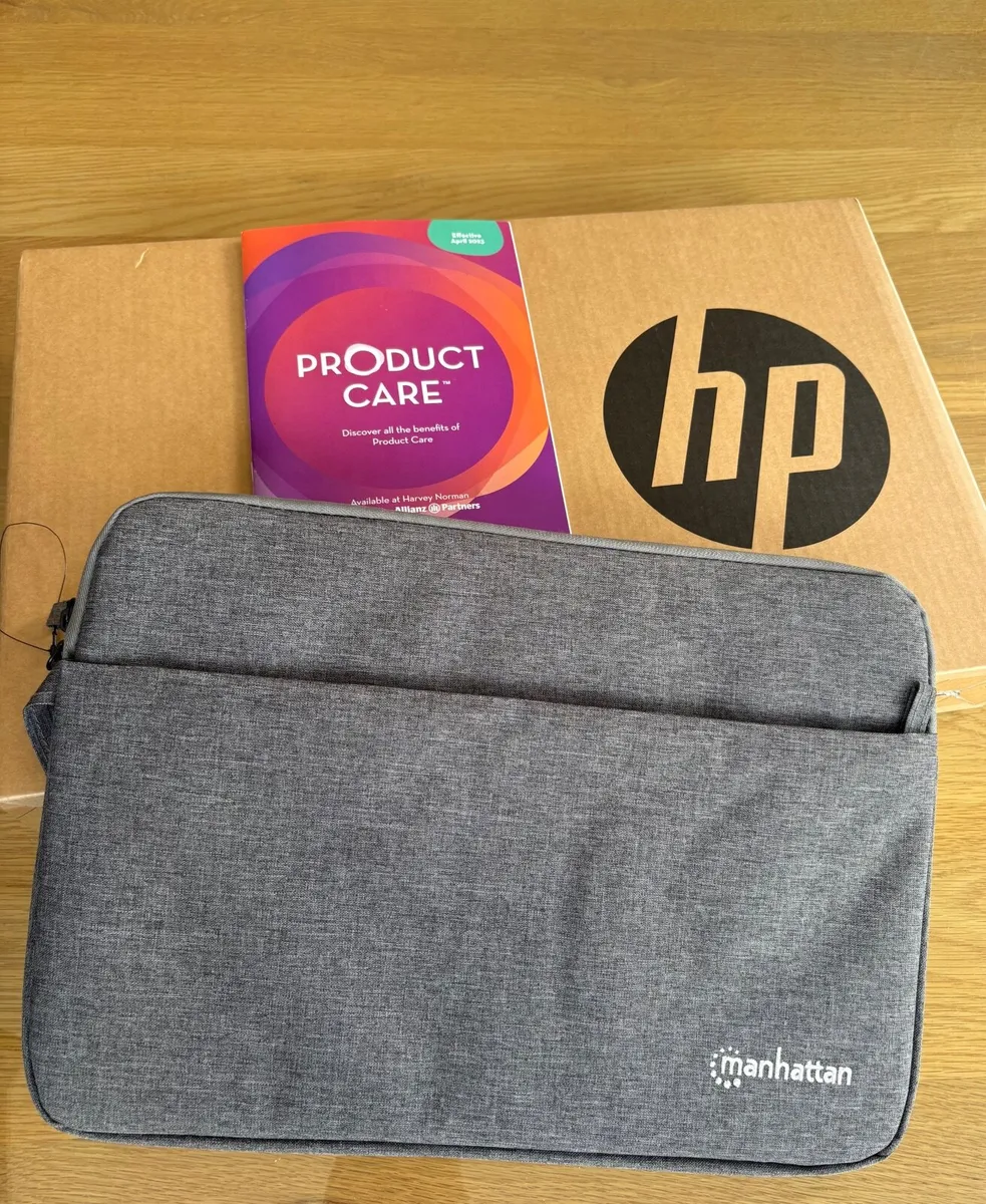 Laptop - Image 4