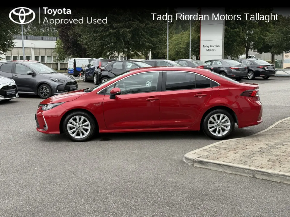 Toyota Corolla LUNA SALOON **** LOW MILEAGE NEW MO - Image 4