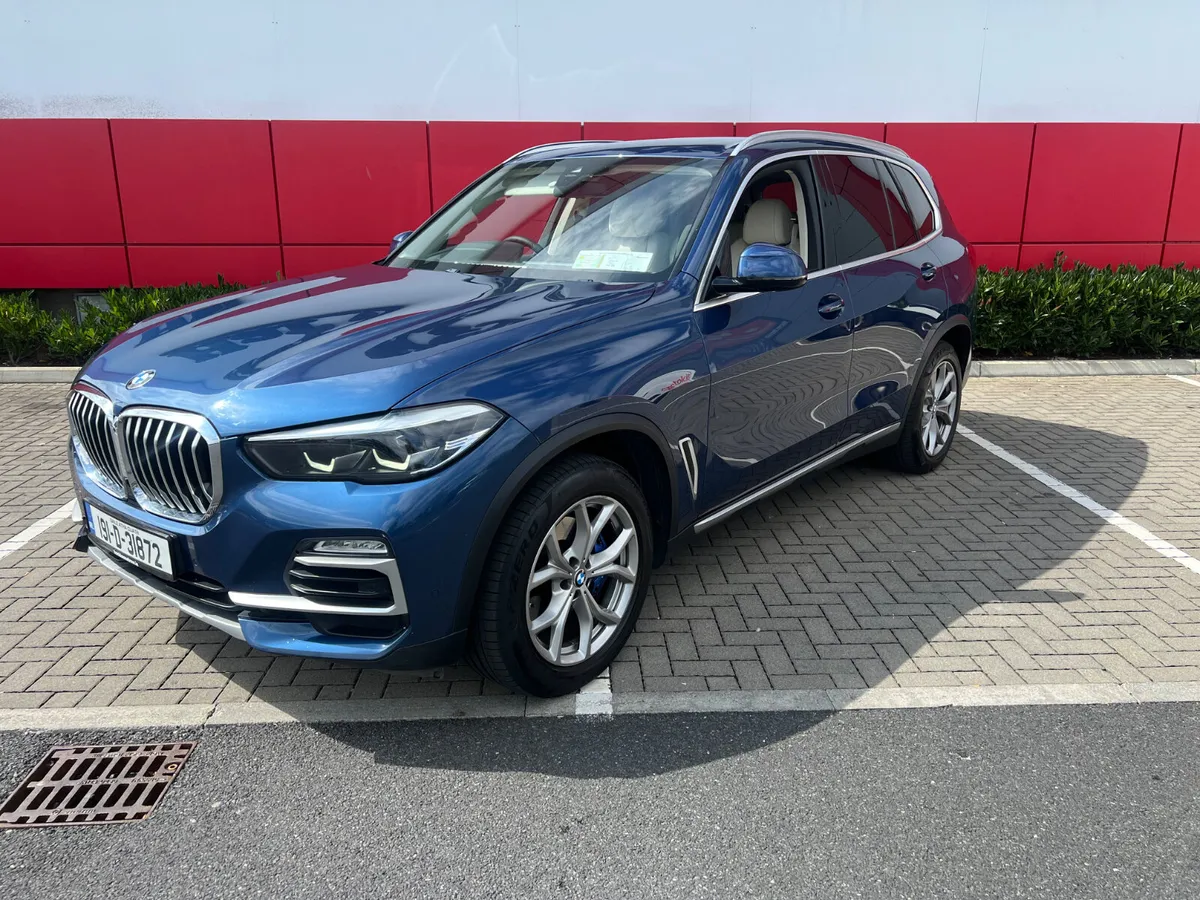 BMW X5 2019 X Drive 7 Seats FSH - Image 2