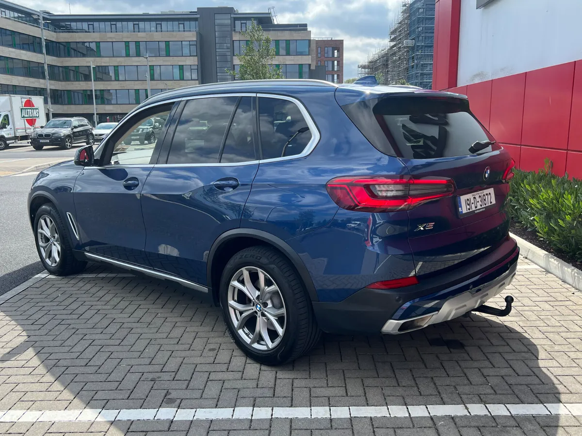 BMW X5 2019 X Drive 7 Seats FSH - Image 3