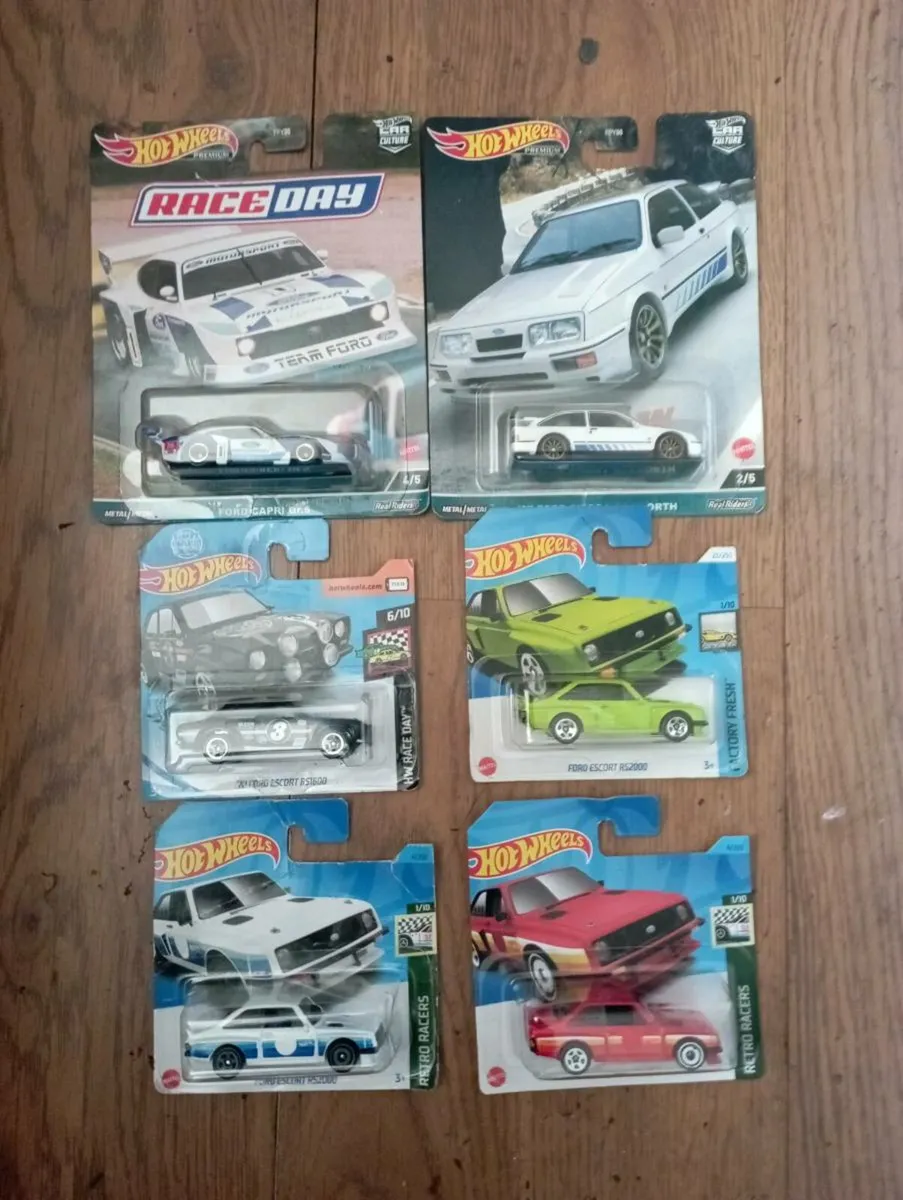 HOT WHEELS DIE-CAST FORD ESCORT'S MODELS CARS.. - Image 1