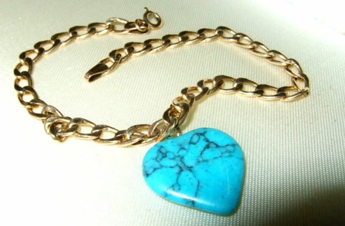 Vintage Hallmarked 14ct Gold Charm Bracelet - Image 3