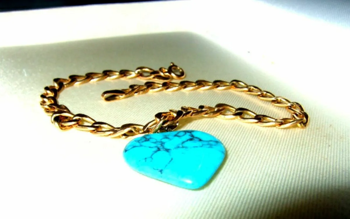 Vintage Hallmarked 14ct Gold Charm Bracelet - Image 4