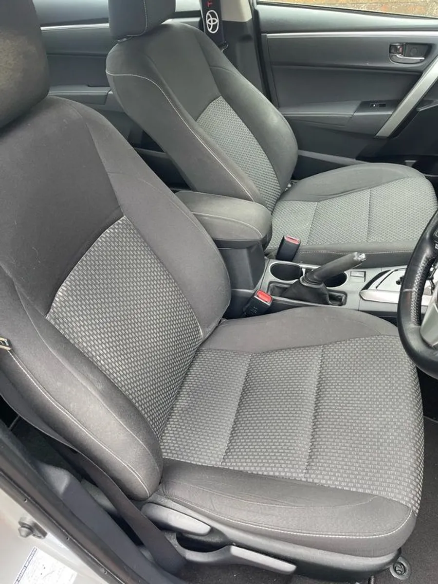 2016 Toyota Corolla - Image 4