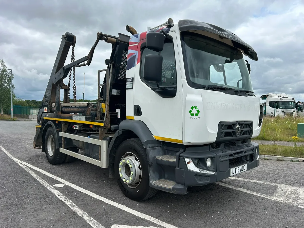 2019 Renault Hyva Skiploader - Image 1