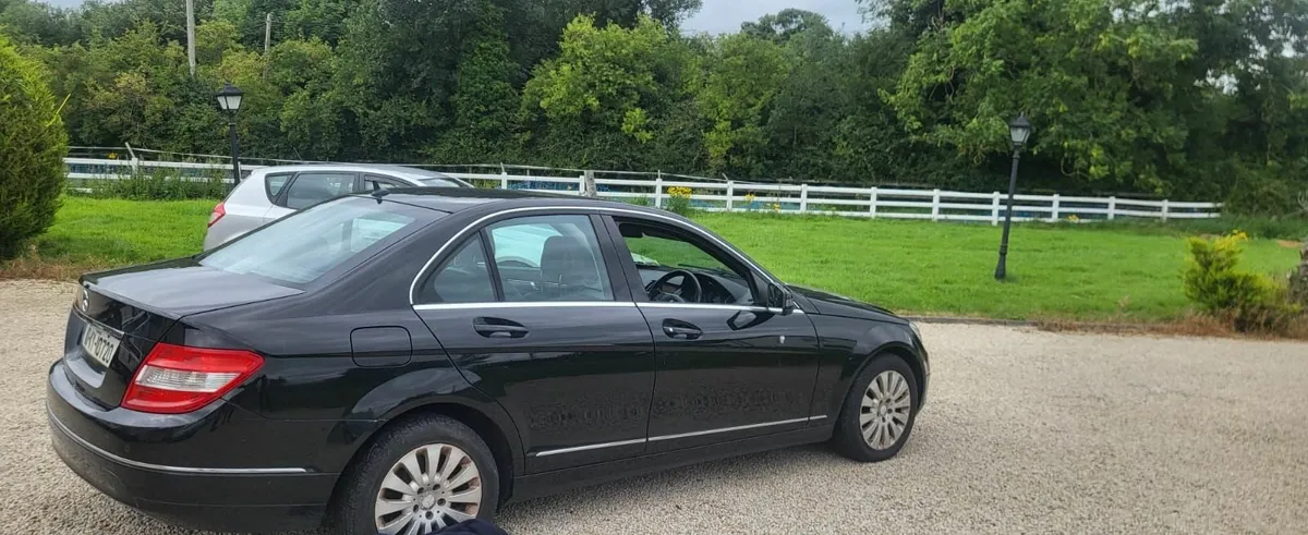 Mercedes-Benz C-Class 2010 - Image 1