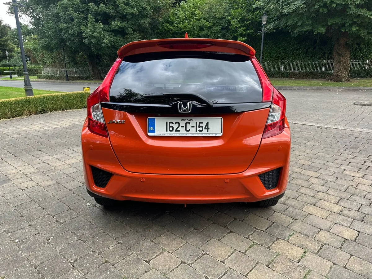 Honda jazz EX Auto very low miles - Image 4