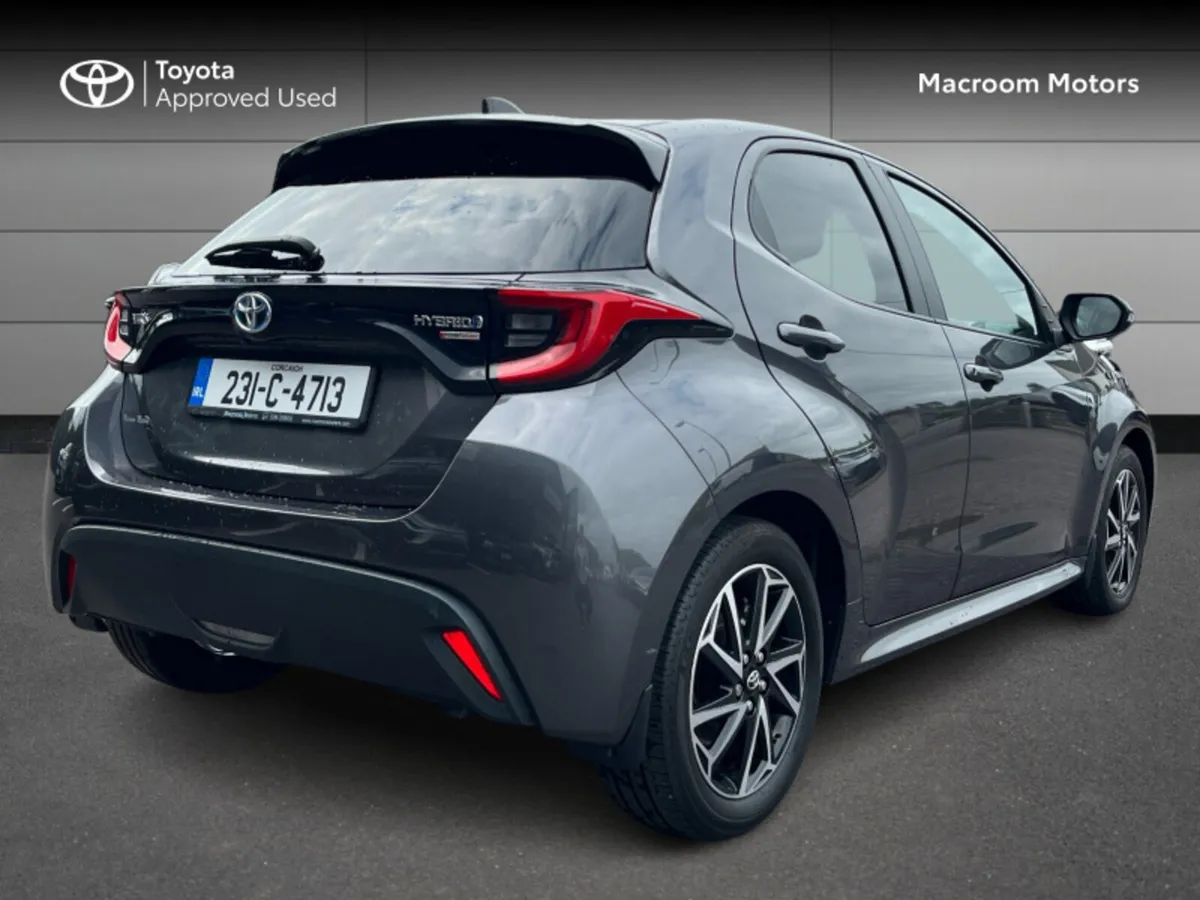 Toyota Yaris - Image 2