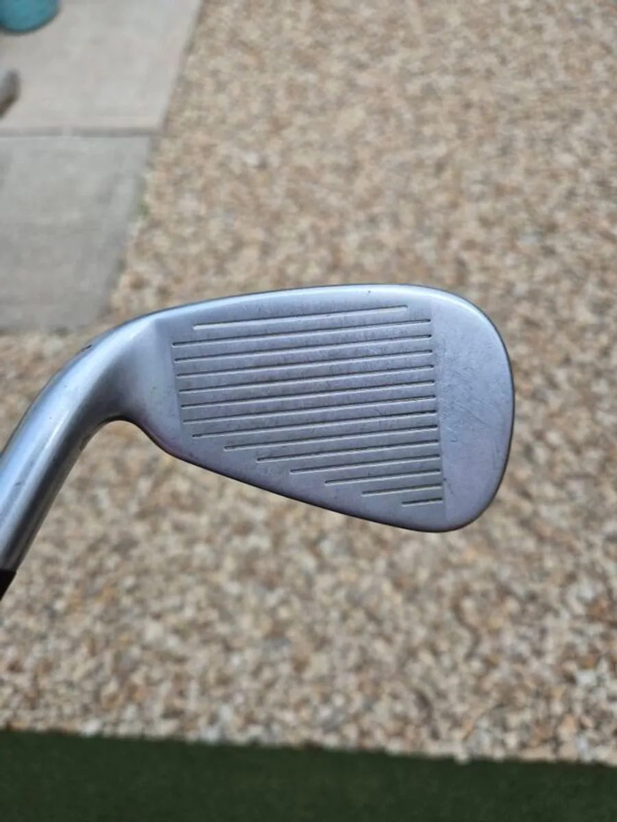 Taylormade Rbladez Irons - Image 4