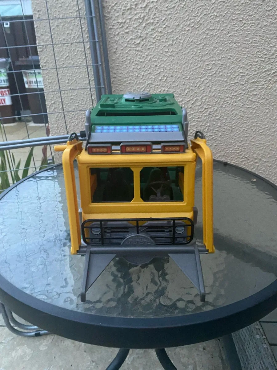 Ninja turtles vehicle - Image 2