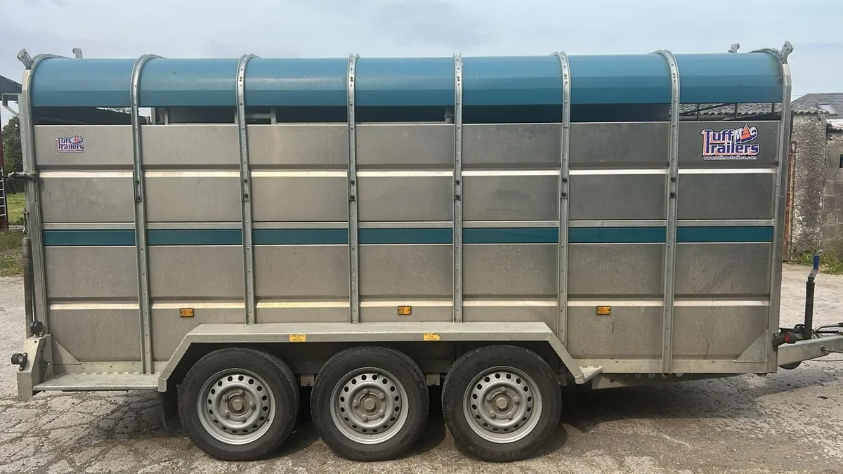 Livestock trailer - Image 1