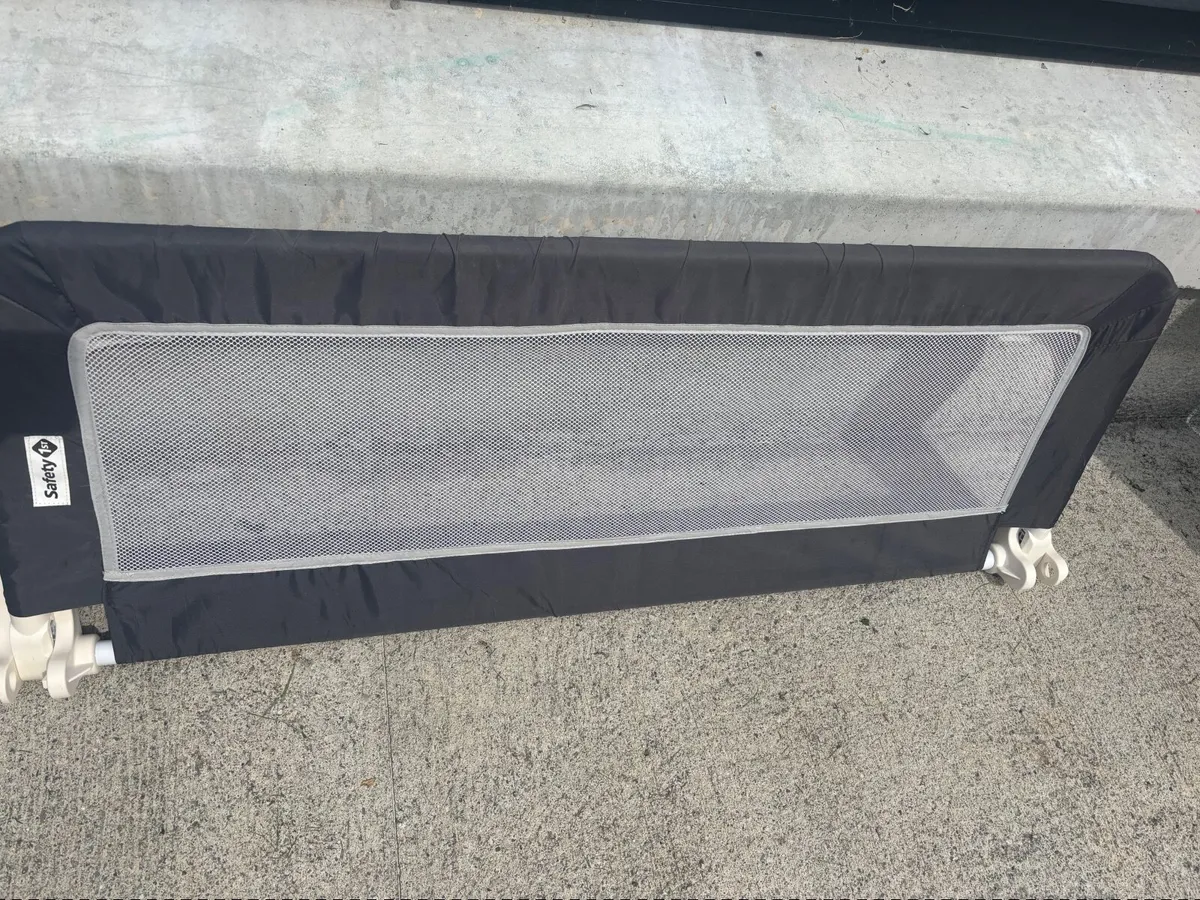 Bed safety rails x2