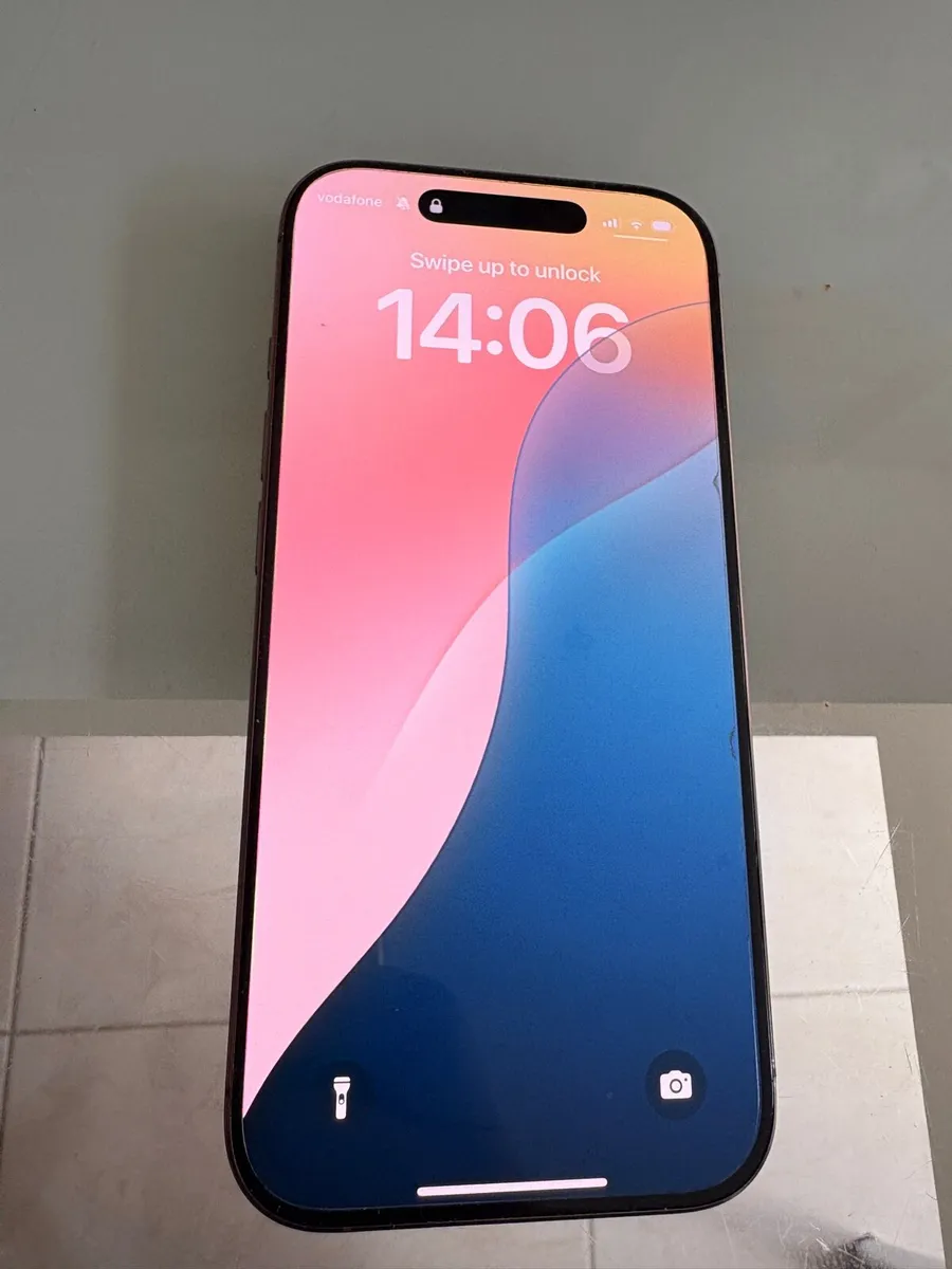 iPhone 16 Pro - Image 1