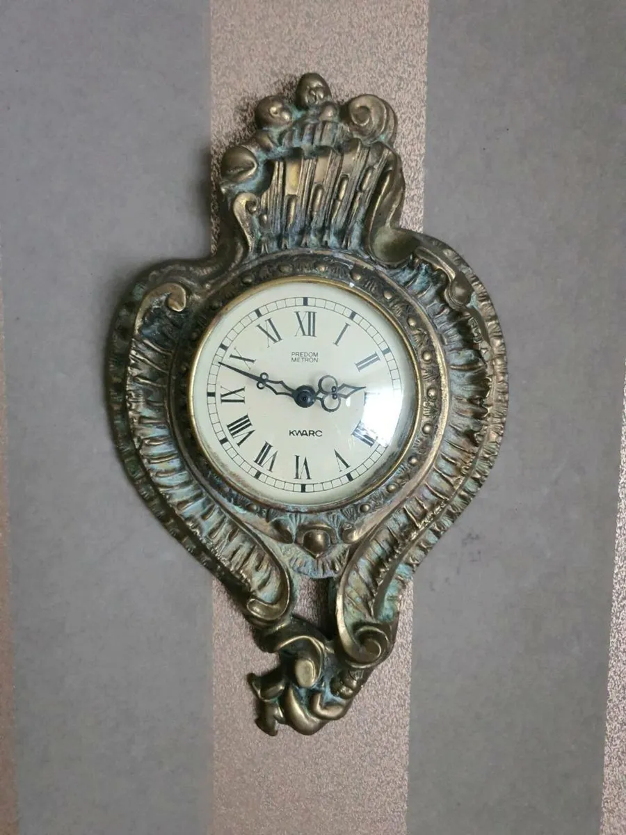 Retro Kwarc wall clock