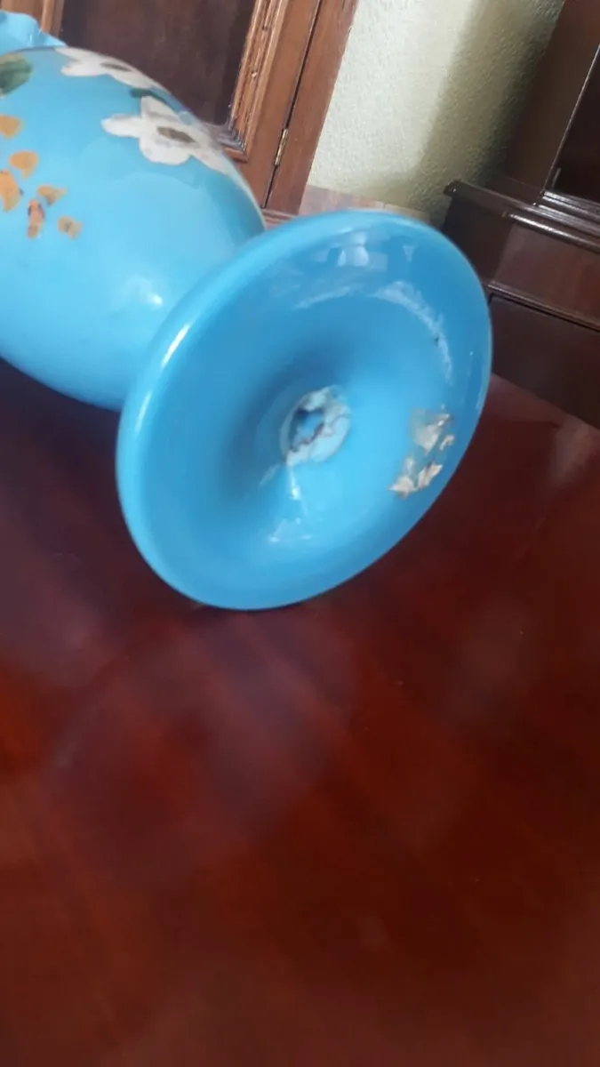 Blue milk glass vase - Image 2