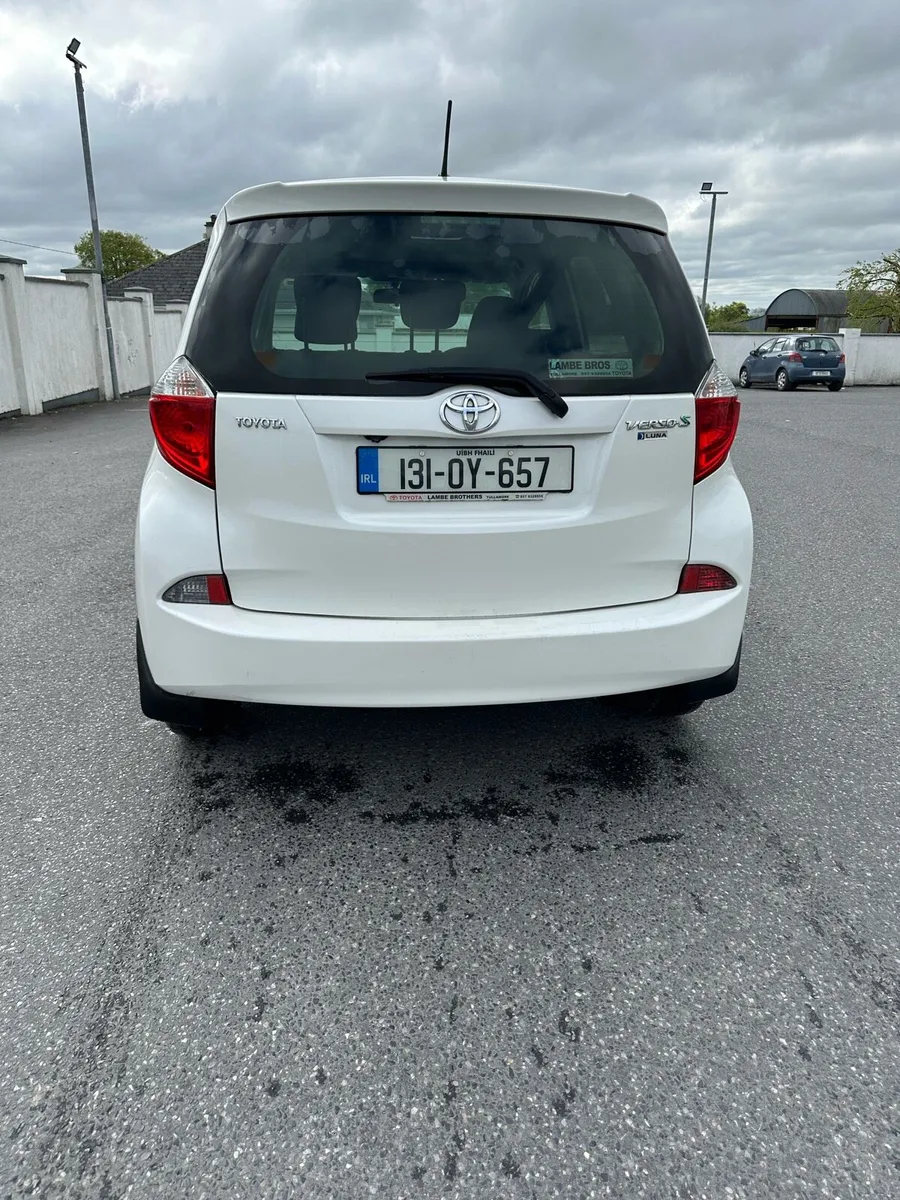 Car - Image 2