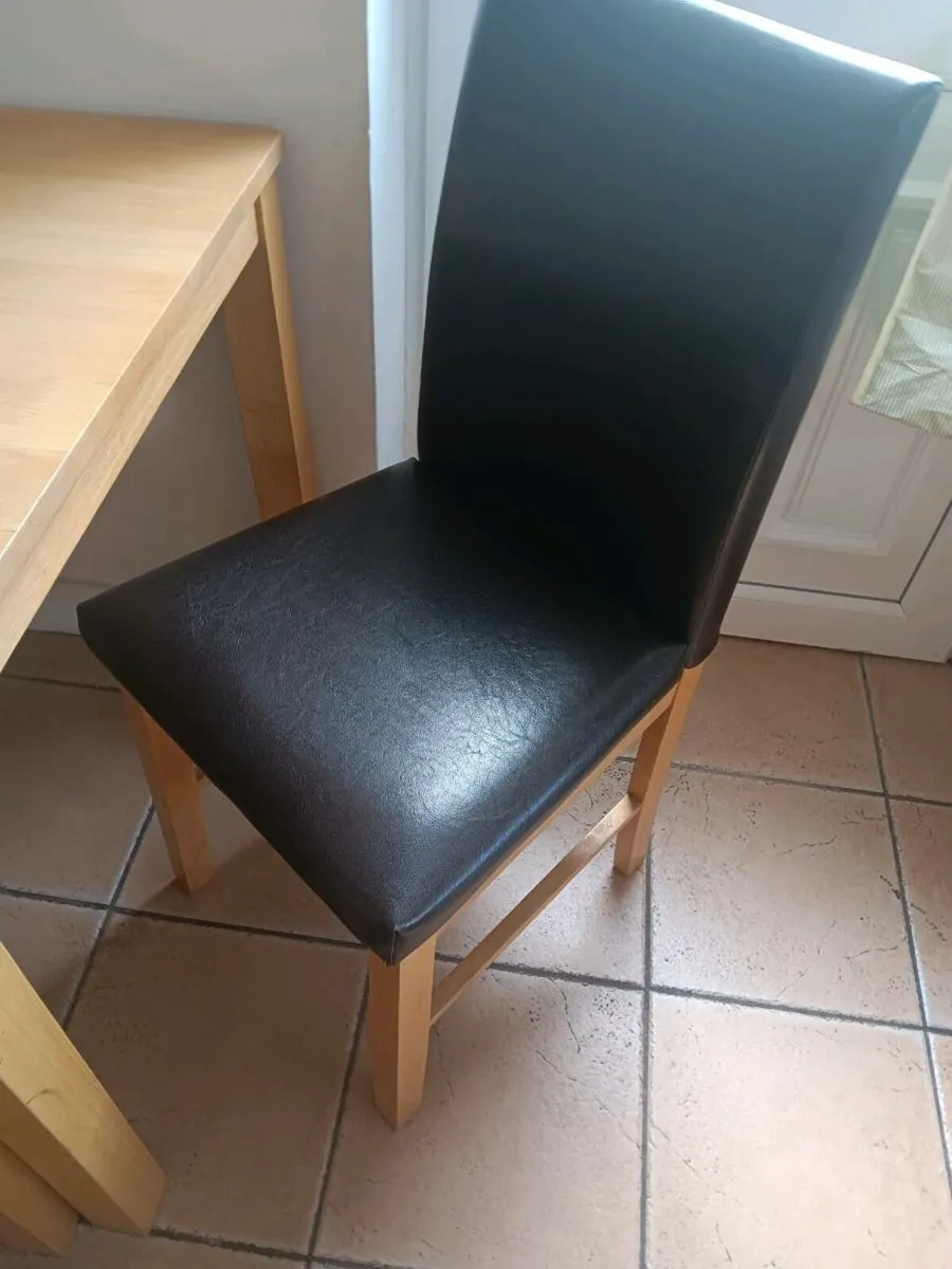 Kitchen Table - Image 3
