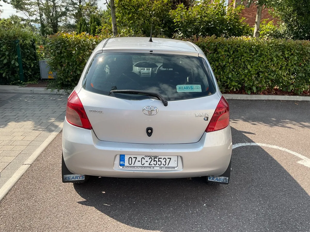Toyota Yaris 2007 - Image 4