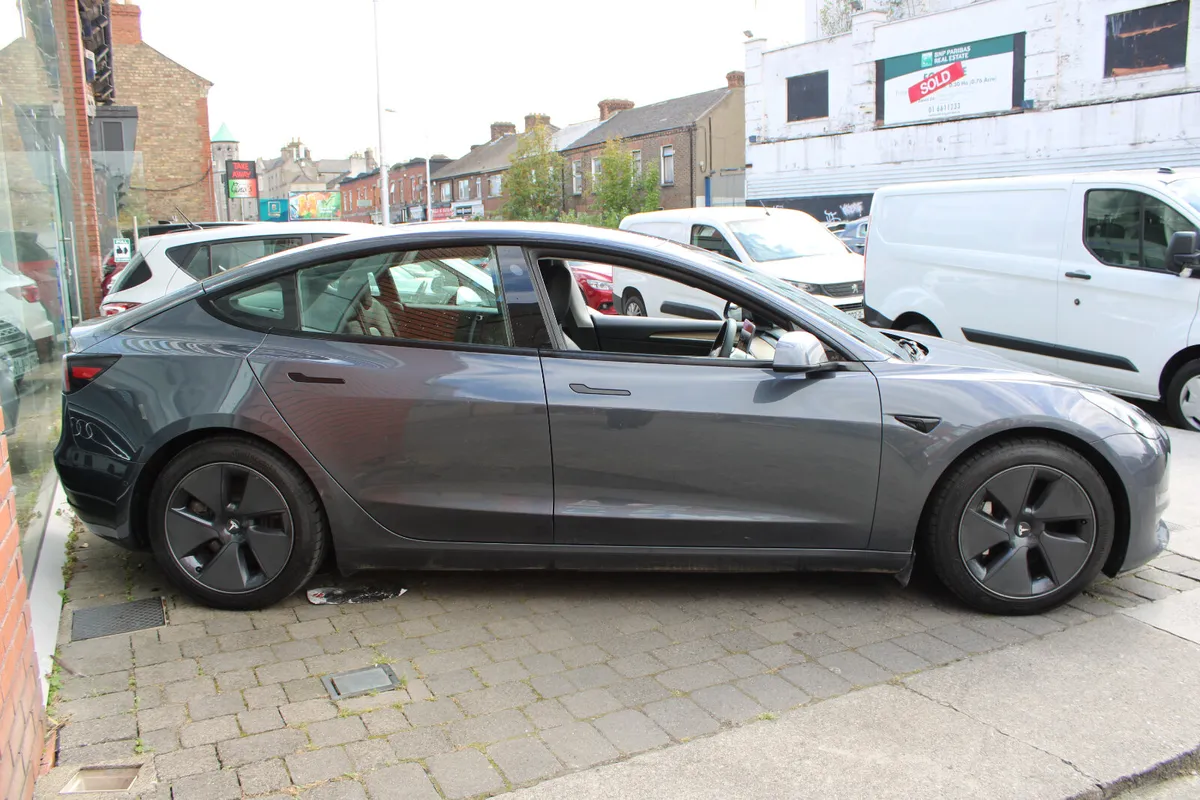 Tesla Model 3 AWD DUAL MOTOR LONG RANGE 2021 - Image 3