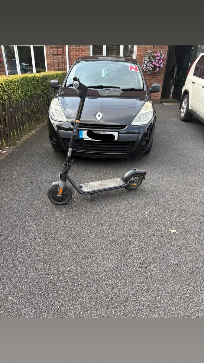 Electric scooter - Image 1