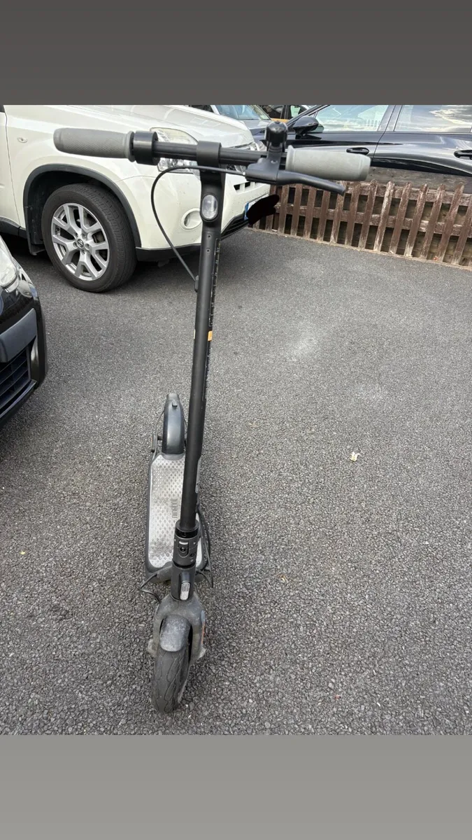 Electric scooter - Image 2