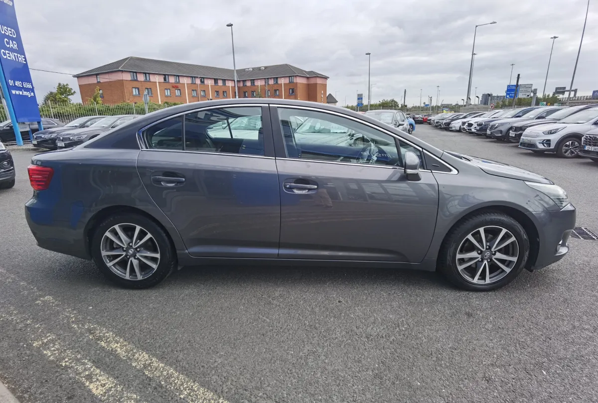 TOYOTA AVENSIS 2.0 D-4D ICON - Image 4