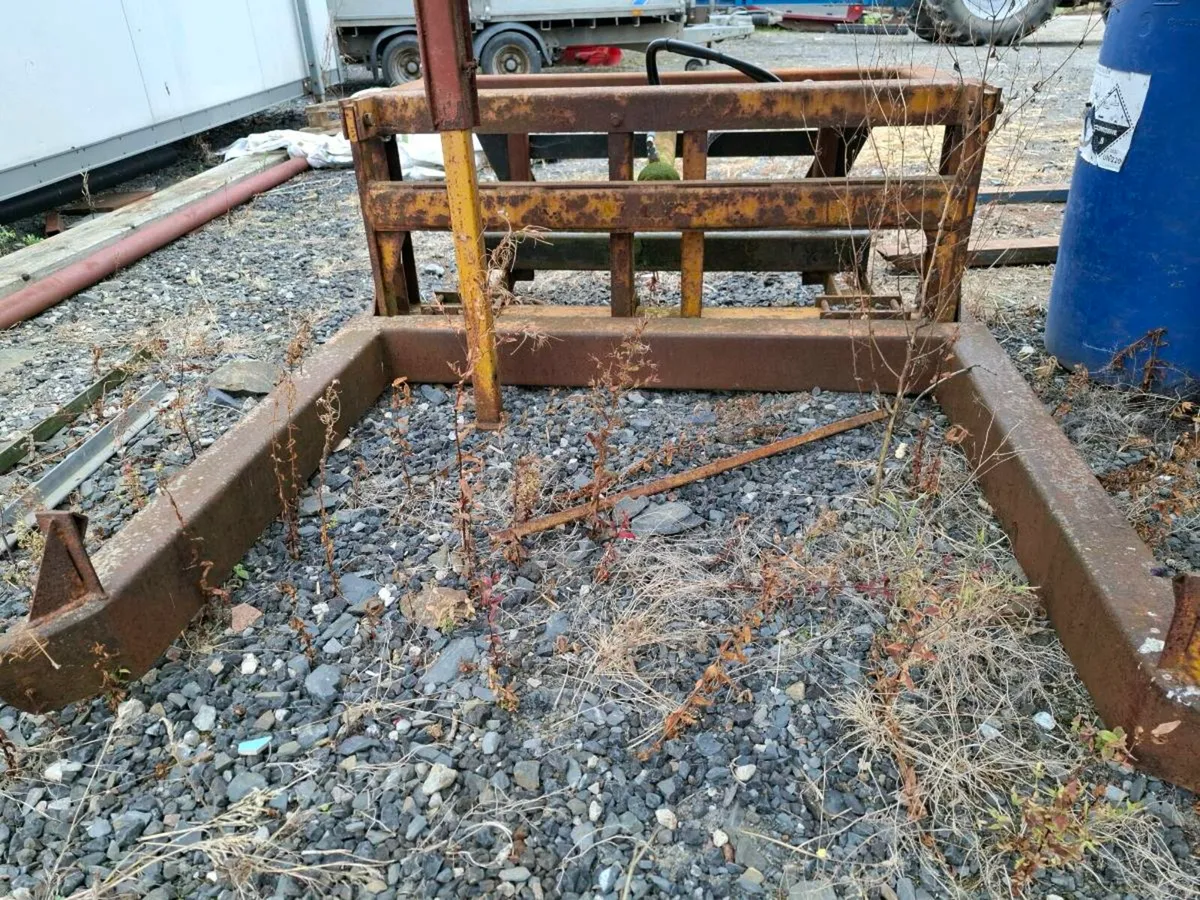 Mcmaster box tipper - Image 1