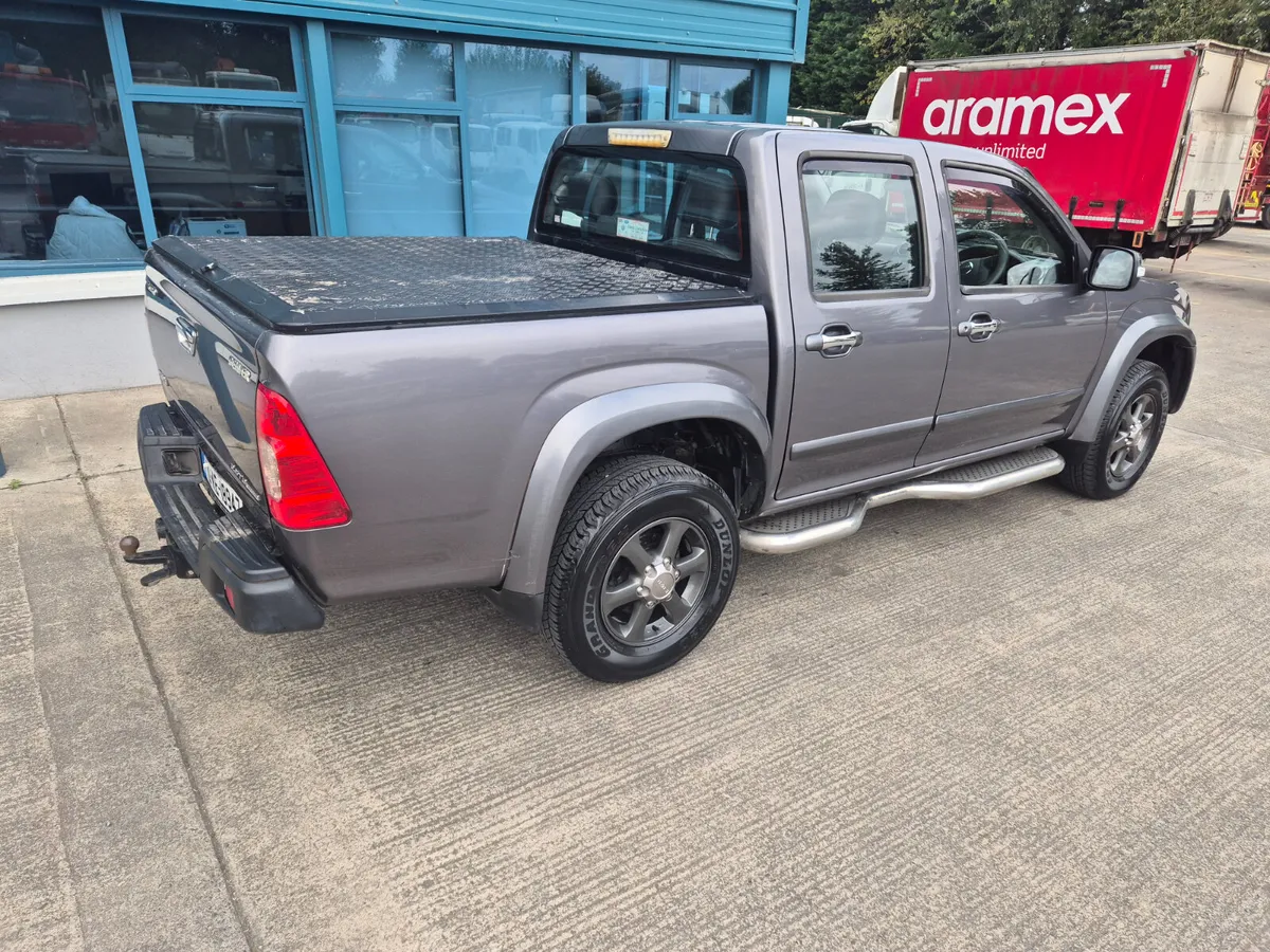 2010 ISUZU D-MAX - Image 2
