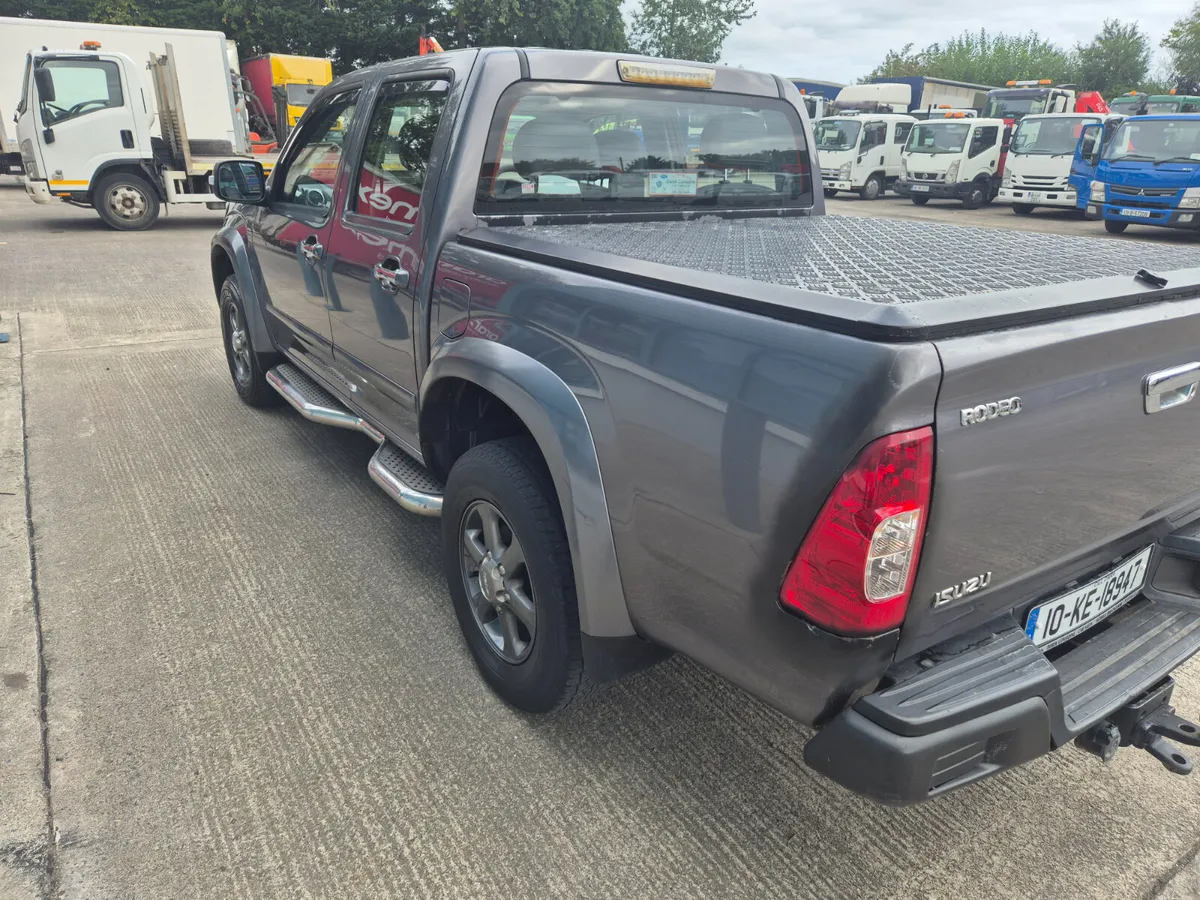 2010 ISUZU D-MAX - Image 3