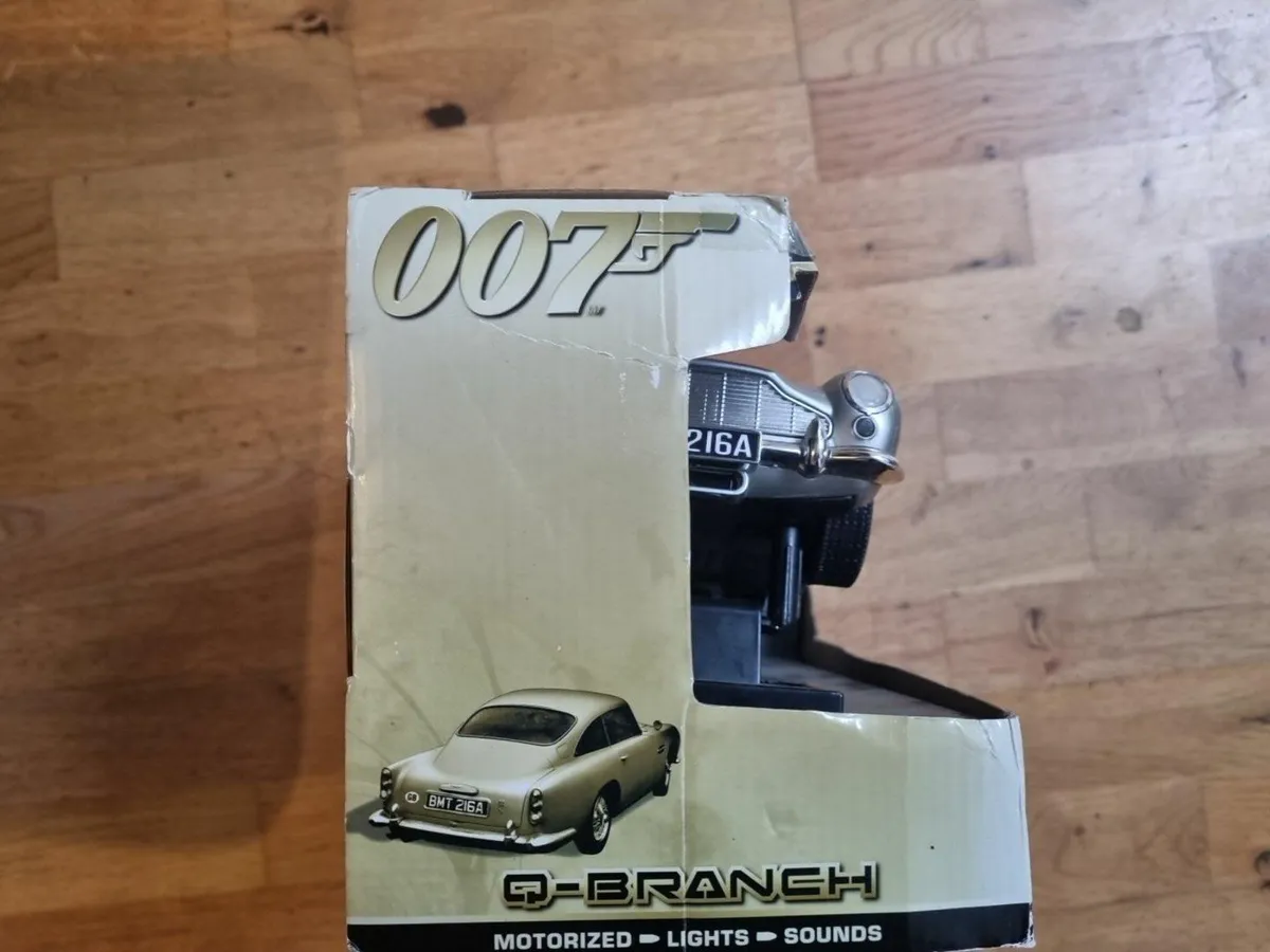 James Bond car collectable - Image 2