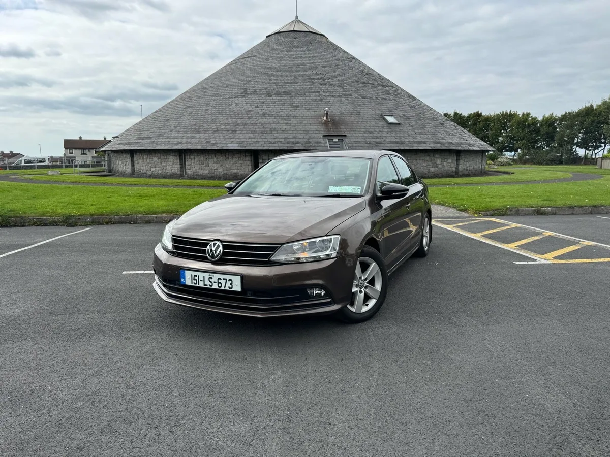 2015 VW Jetta 2.0 TDI DSG | Low KM | Full Service - Image 3