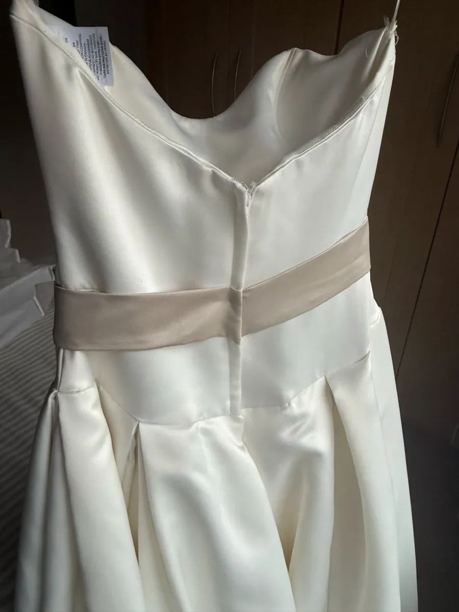 Wedding Dress and Veil - Image 2