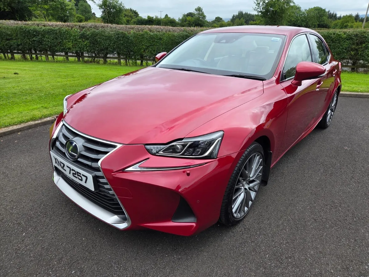 Lexus IS 2018 Premium - Image 4