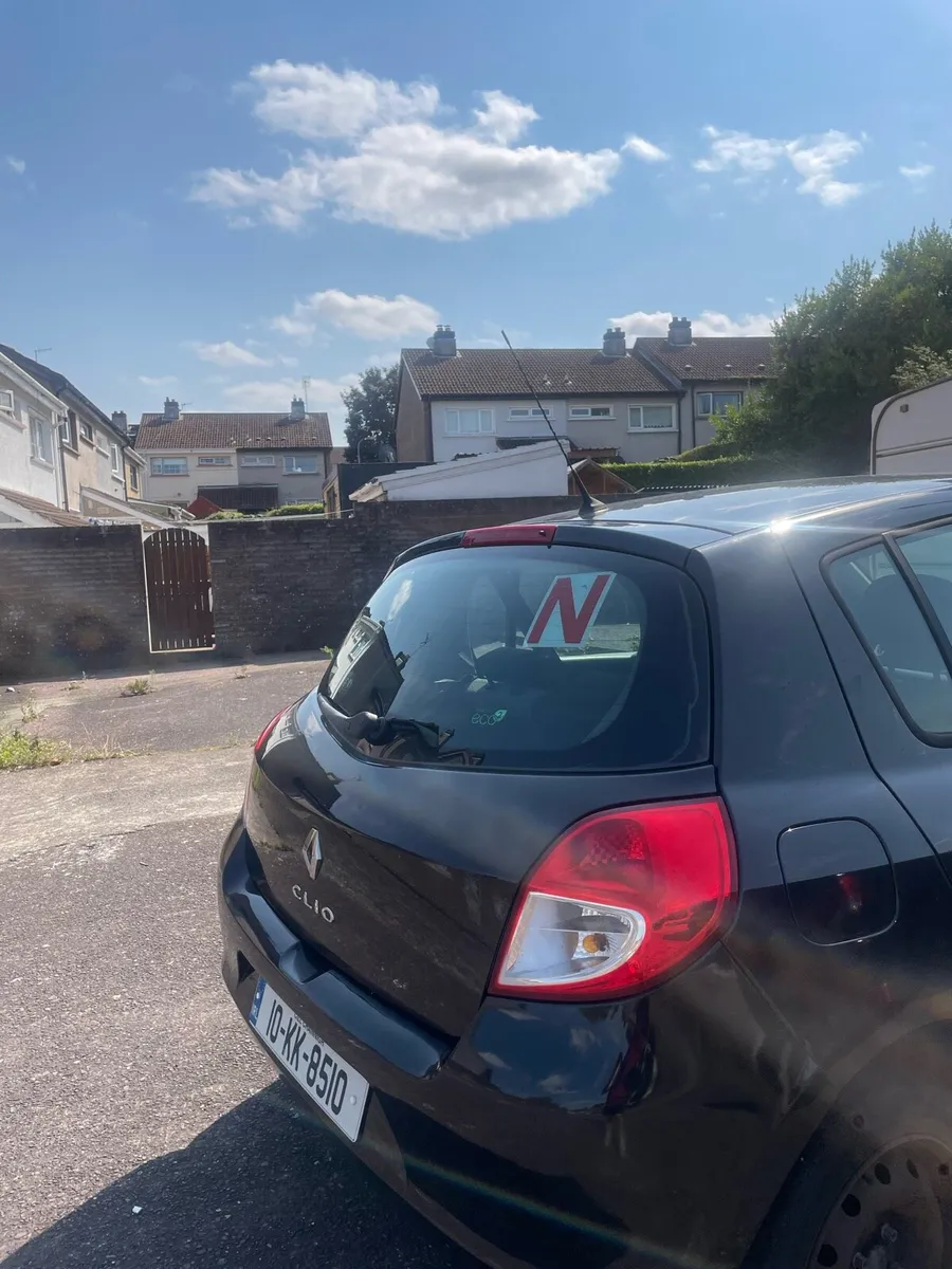 Renault Clio 2010 - Image 4