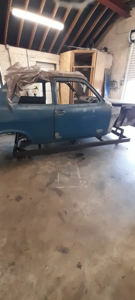 Ford Escort 1970 - Image 1