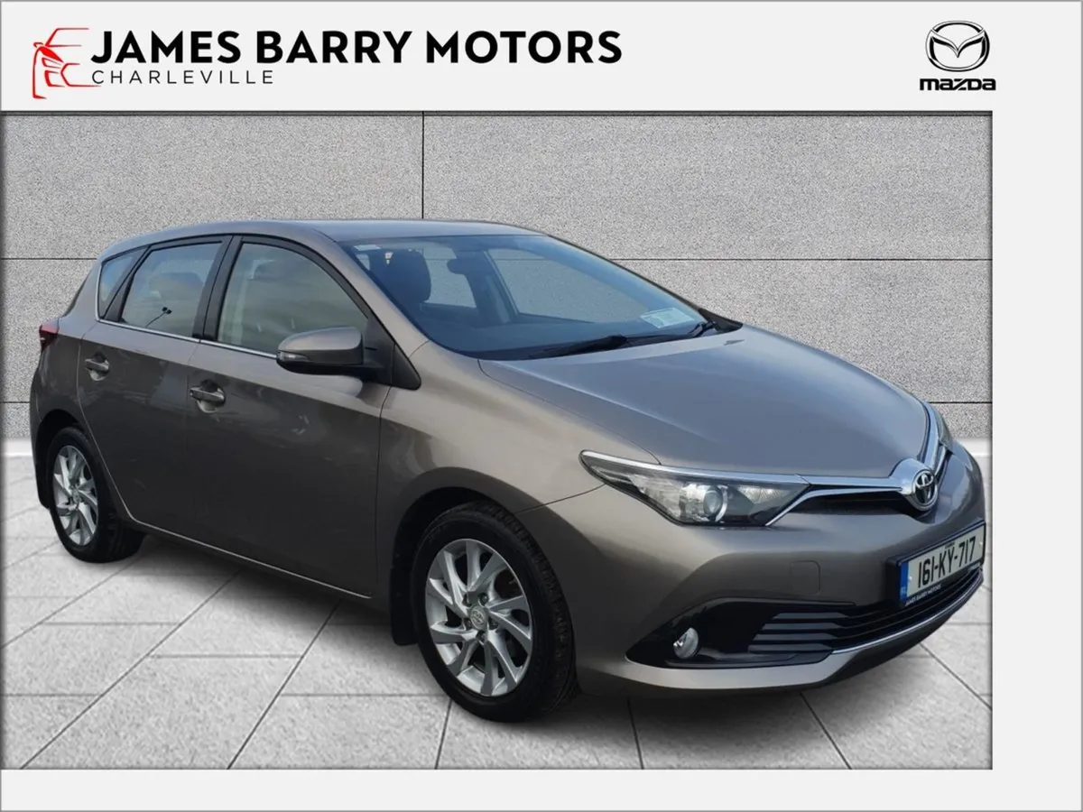 Toyota Auris 1.2p Luna // Just IN Stock - Image 1