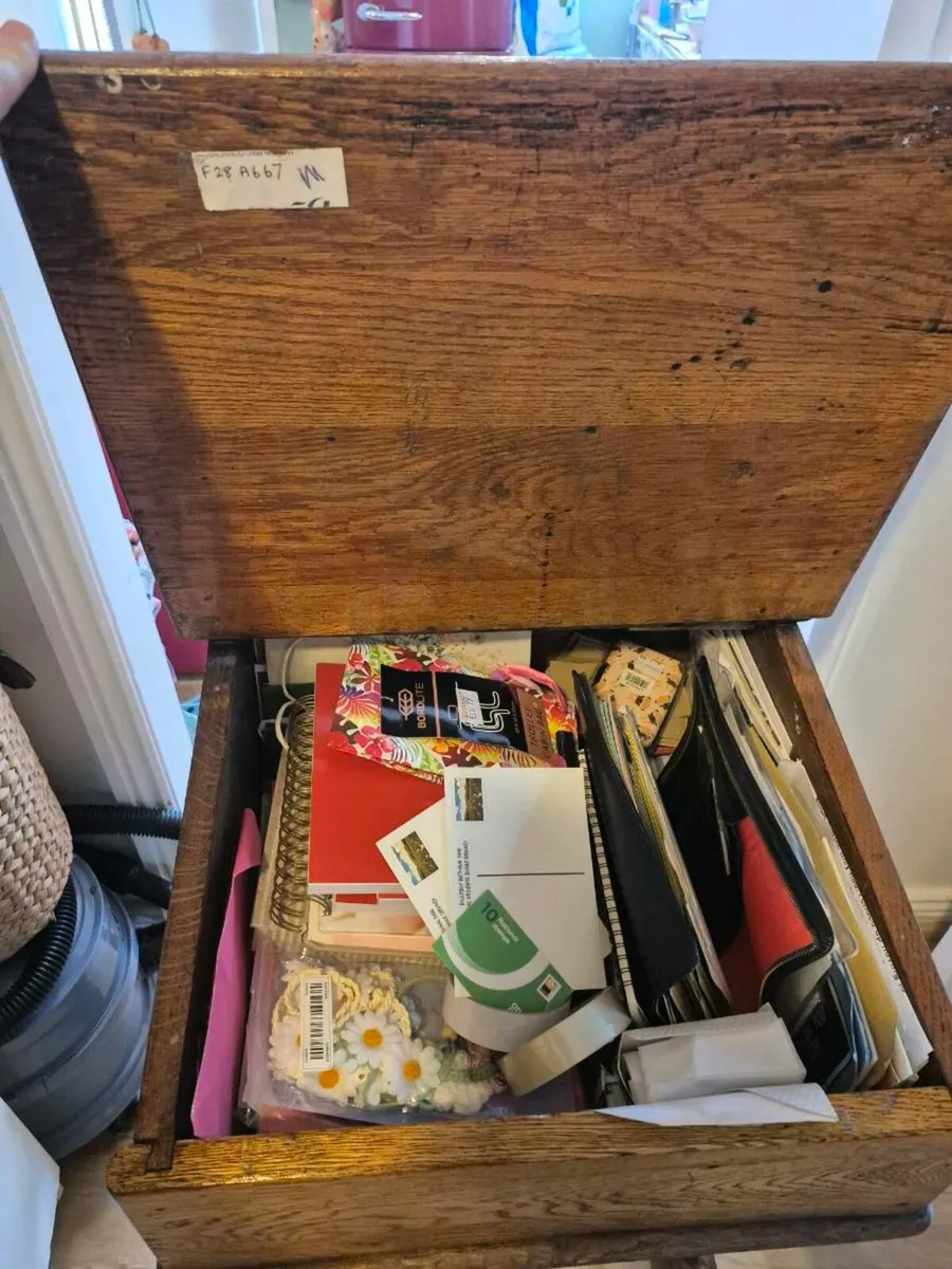 Delightful Antique  desk - Image 3