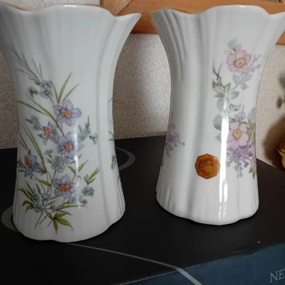 Two old Tara Vases in perfect condition - Image 1