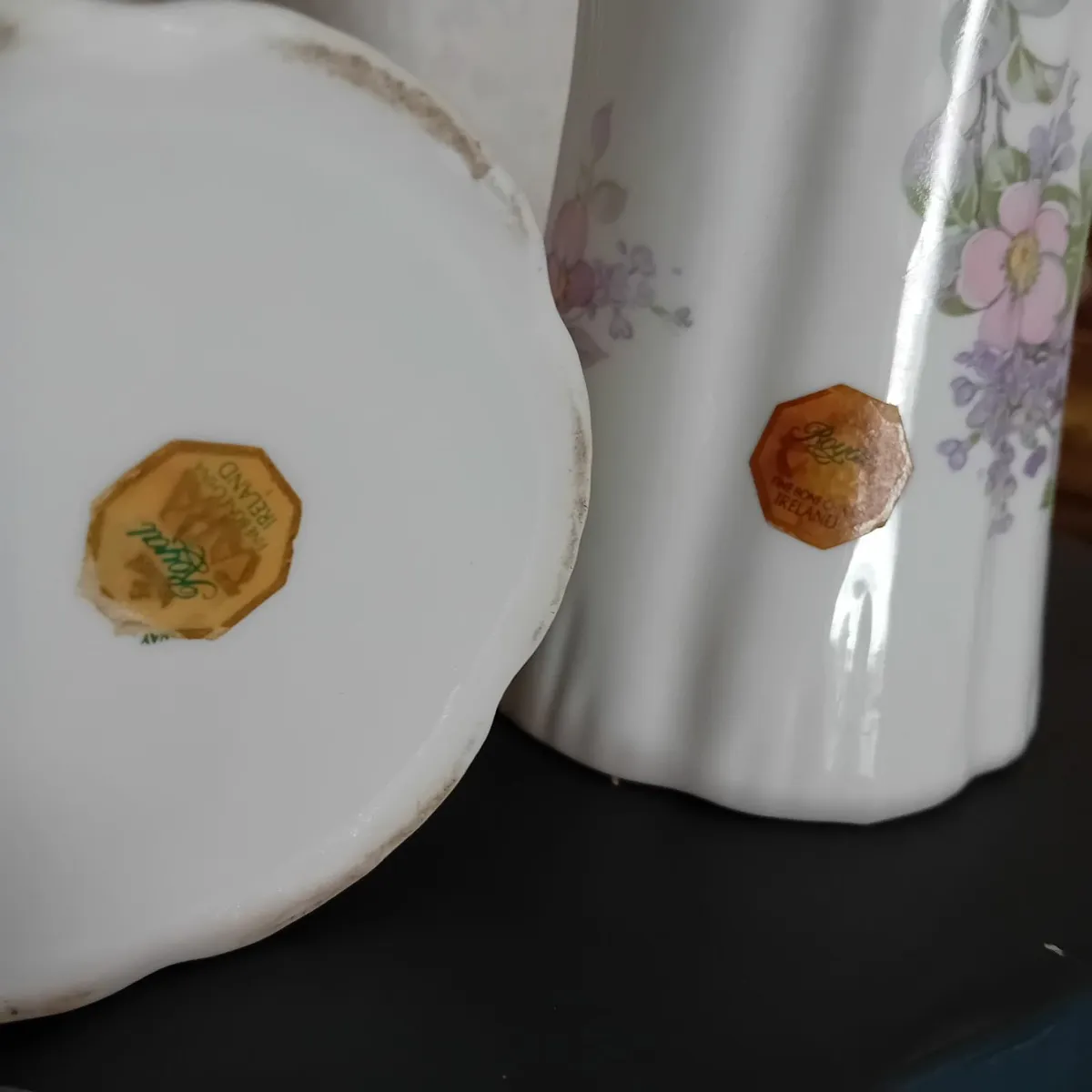 Two old Tara Vases in perfect condition - Image 2