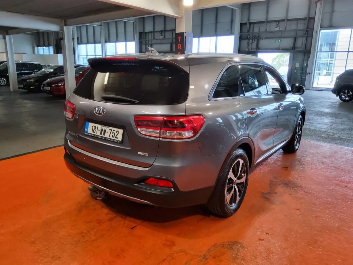 Kia Sorento 2.2 Platinum 2WD - Image 3