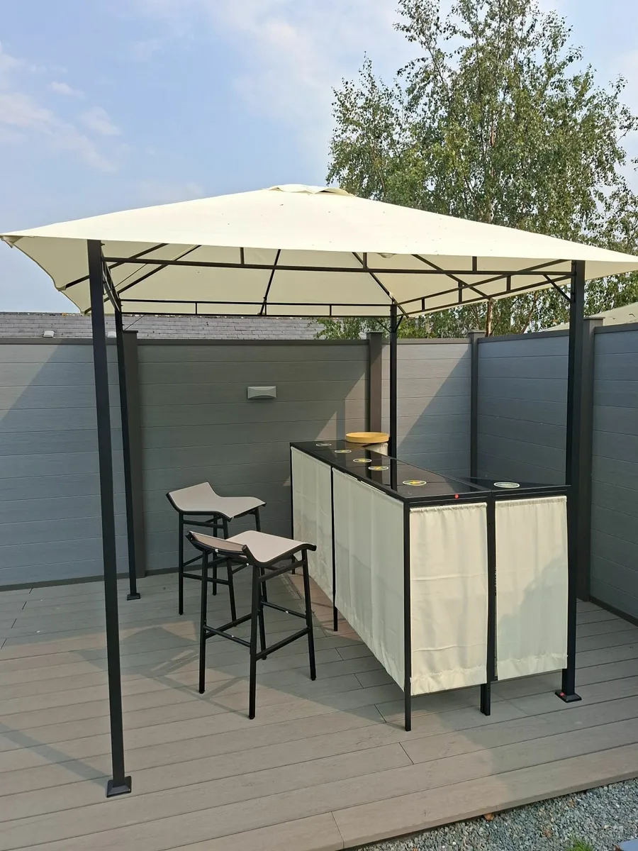 Garden Bar W/Stools - Image 2